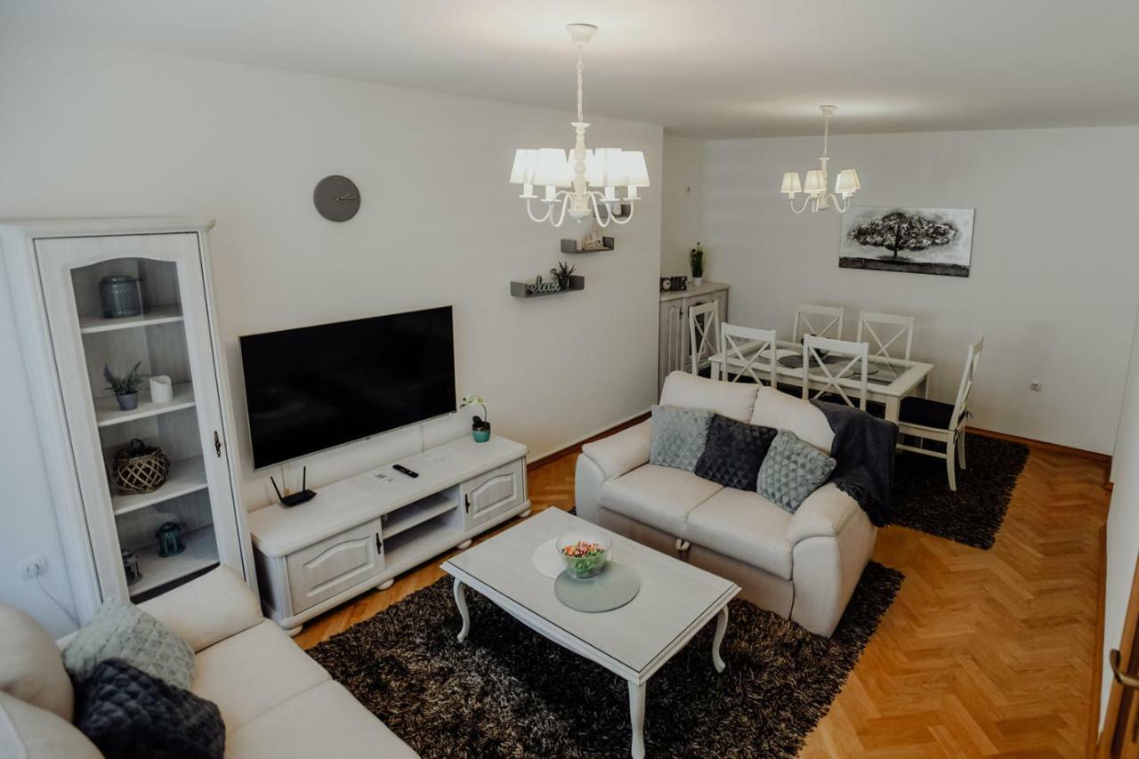 Apartman M5 Dakovo Exterior photo